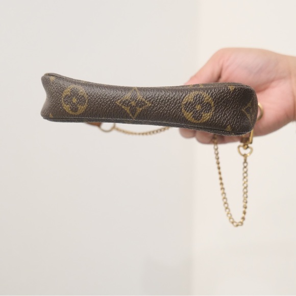 Louis Vuitton Mini Pochette - Picture 10 of 12